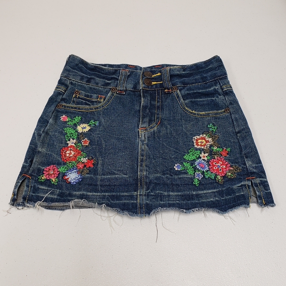 Mary Kate and Ashley Girls Denim Floral Skirt Size 7